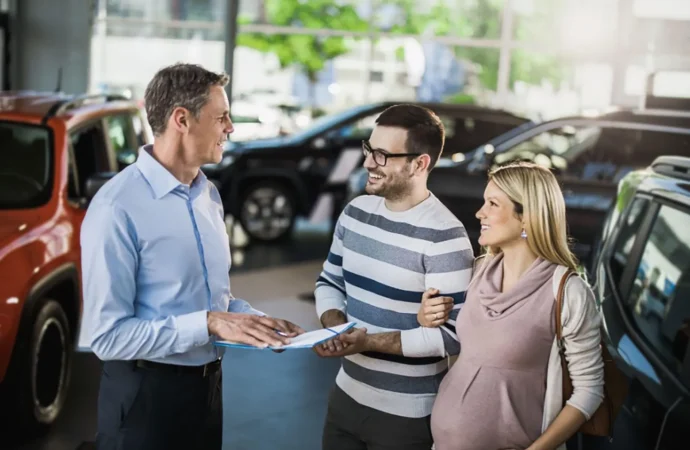 Top Questions to Ask Your Car Dealer Before Making a Purchase