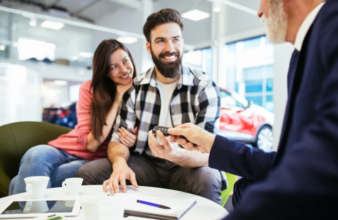 Top 10 Tips for Buying a Car from a Dealer Safely