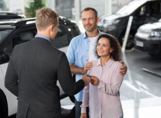 How to Check the Reputation of a Car Dealer Before Buying