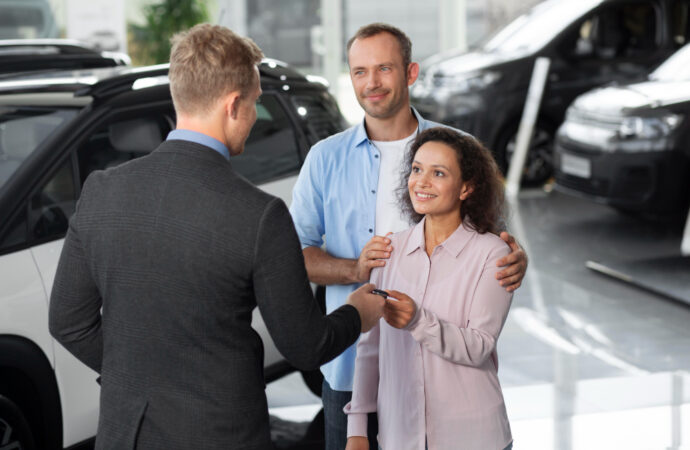 How to Check the Reputation of a Car Dealer Before Buying